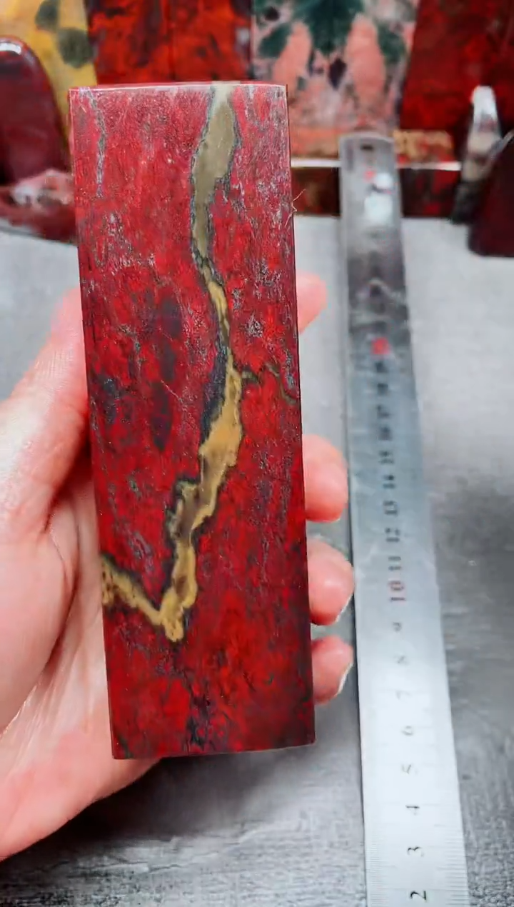 静*水桂林鸡血玉素章老虎洞42