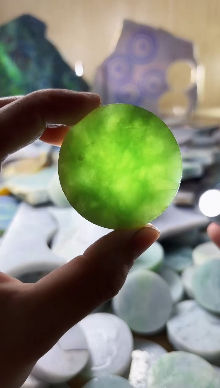 【闪购商品】翡翠颈饰未镶嵌A货白谭2458