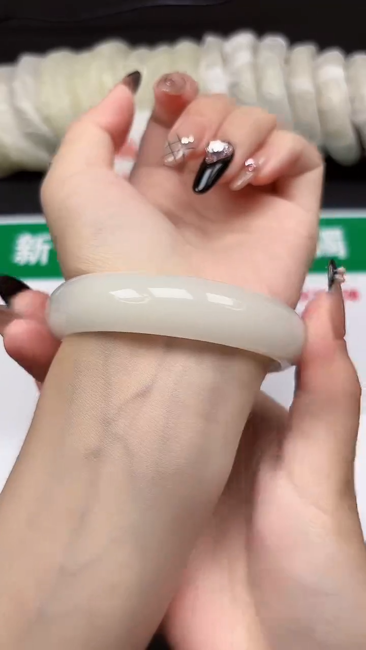 和田玉手镯未镶嵌251-3-62