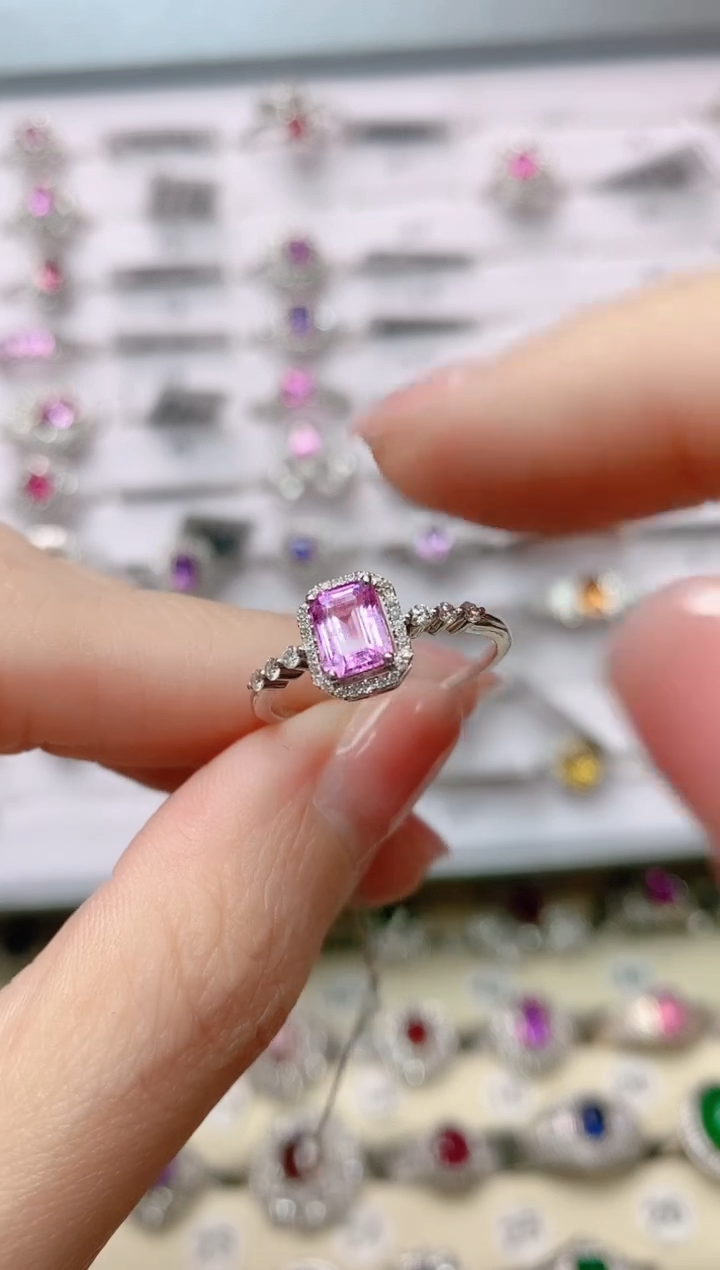 【闪购商品】彩色蓝宝石18K金戒指18K金镶嵌1