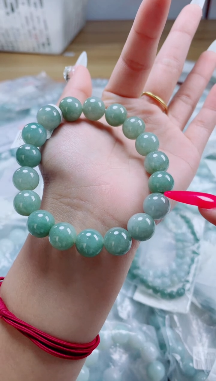 定制翡翠未镶嵌珠串