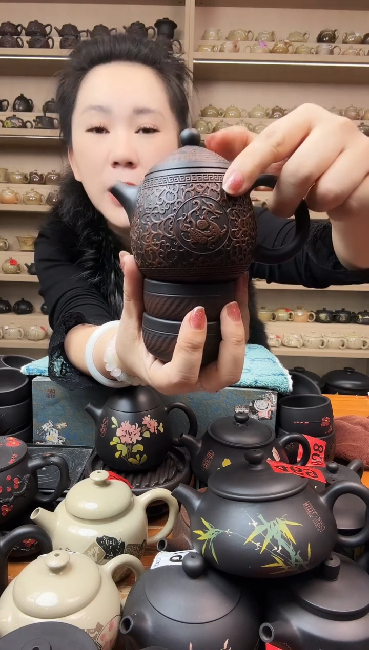 壶满雕龙纹龙蛋+2跳叨杯 