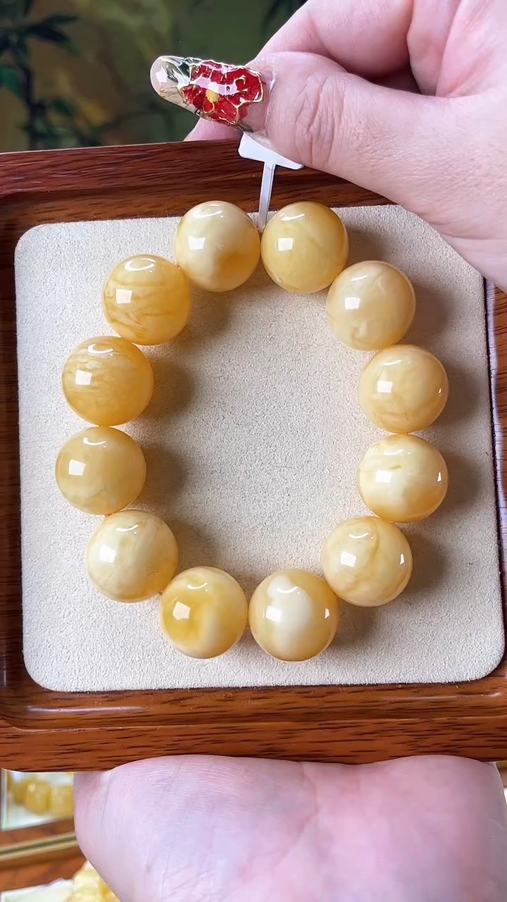 【闪购商品】蜜蜡裸石未镶嵌手串