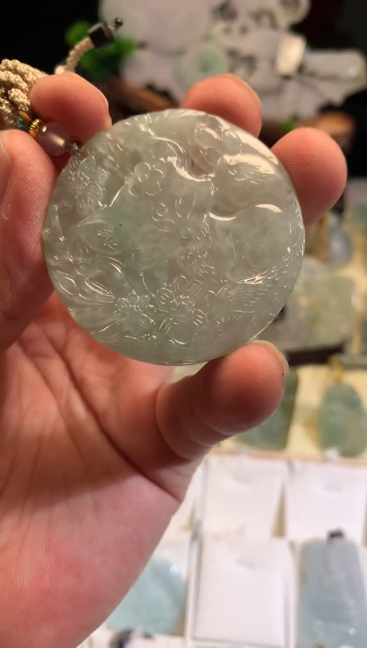 【闪购商品】翡翠颈饰未镶嵌03/09/227