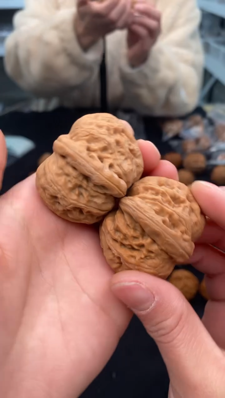 【闪购商品】文玩核桃把件元宝43-t846