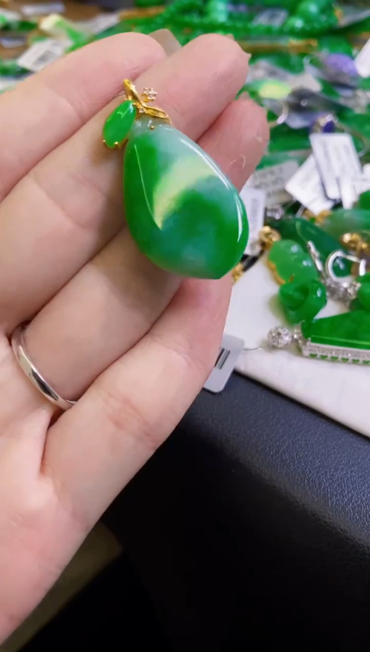 【闪购商品】定制翡翠18K金镶嵌瓜