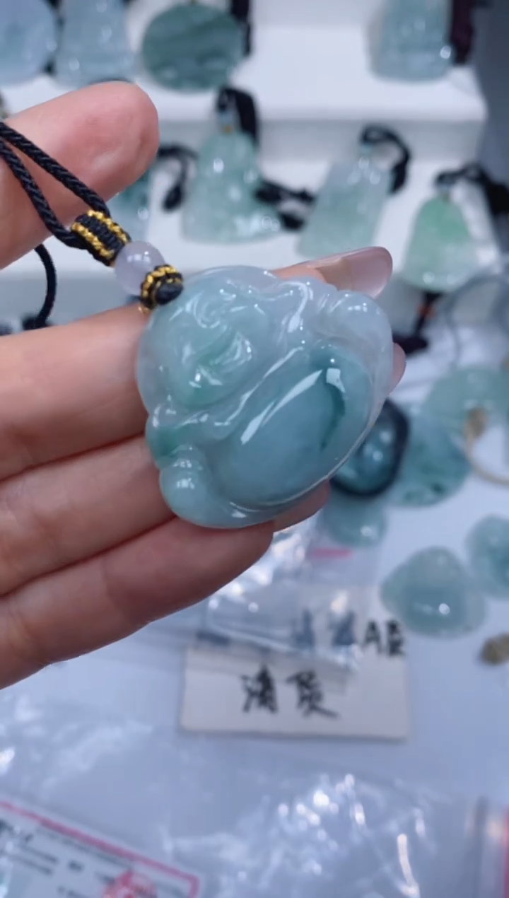 颈饰未镶嵌翡翠吊坠