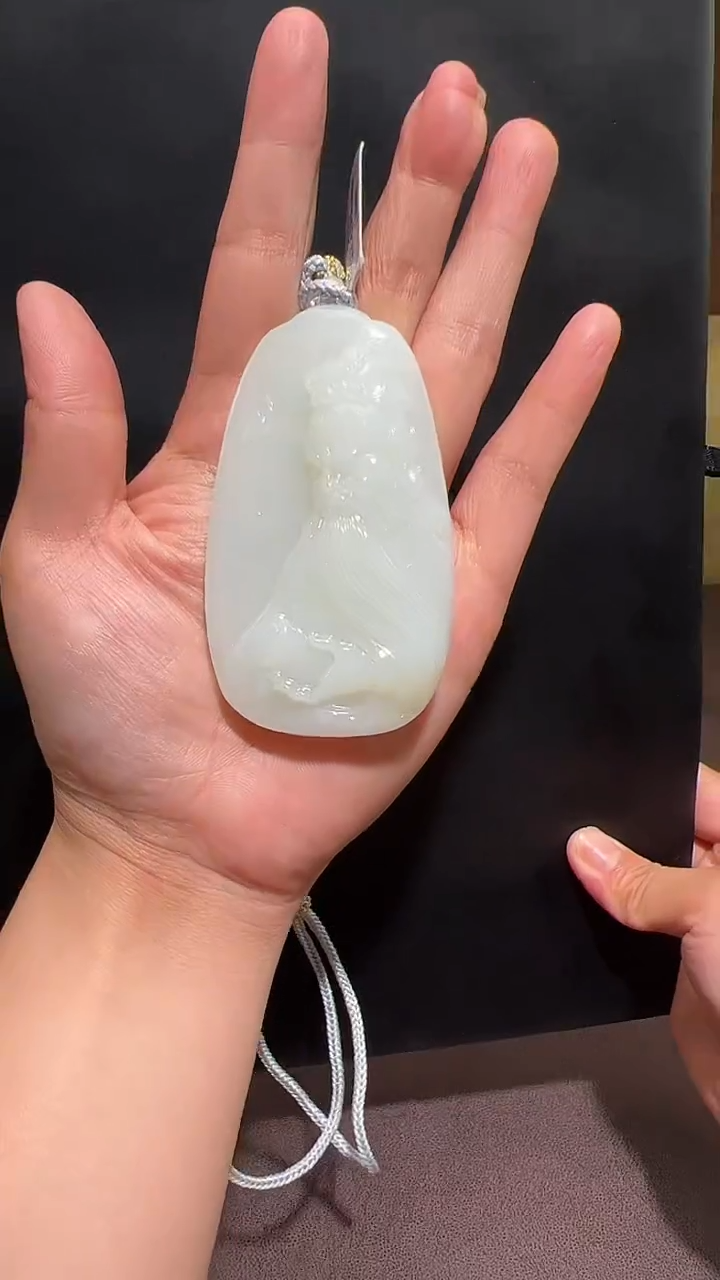 和田玉未镶嵌挂件100和田玉挂件多样性发其一