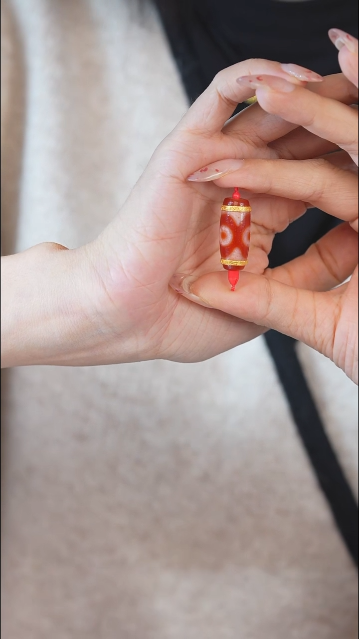 玛瑙/玉髓（覆膜）颈饰18K金镶嵌Q375-18k金镶红肉猫三多样性发一