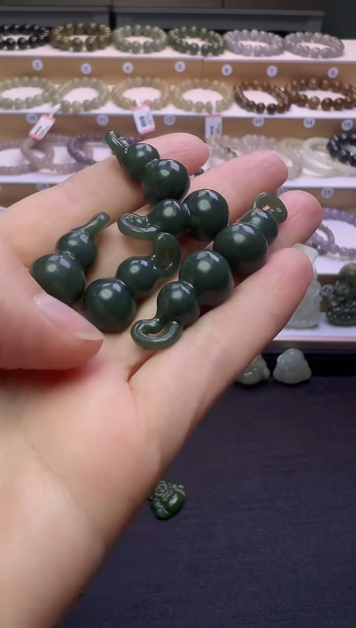 颈饰未镶嵌和田玉78号链接多样性发一