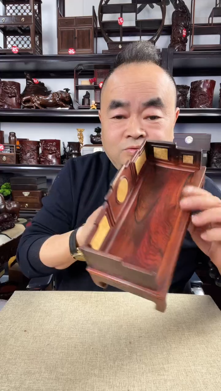 木老李红木工艺品919瑕疵