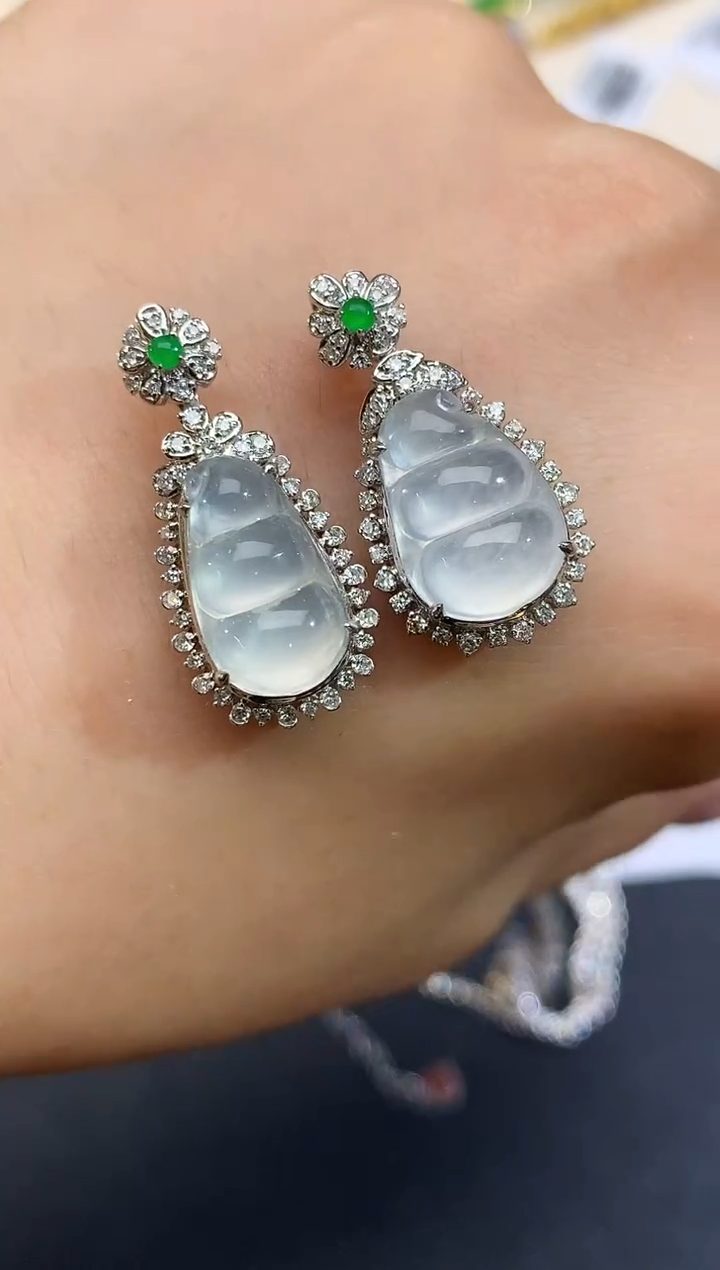 翡翠18K金镶嵌吊坠(不含链)吊坠(不含链)|3980多样性发其一