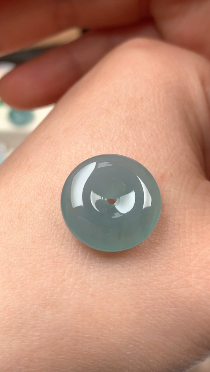 颈饰未镶嵌翡翠吊坠