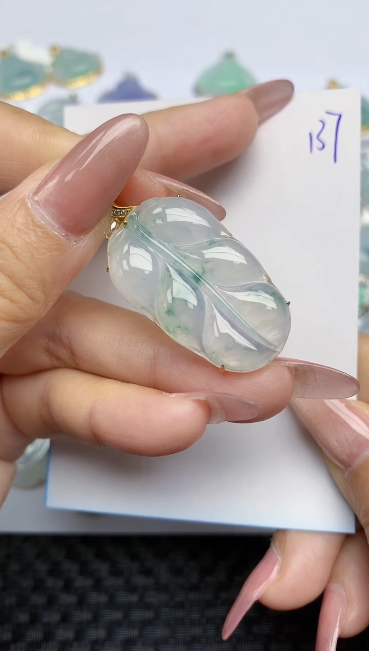 【闪购商品】翡翠颈饰18K金镶嵌天然A货翡翠 137