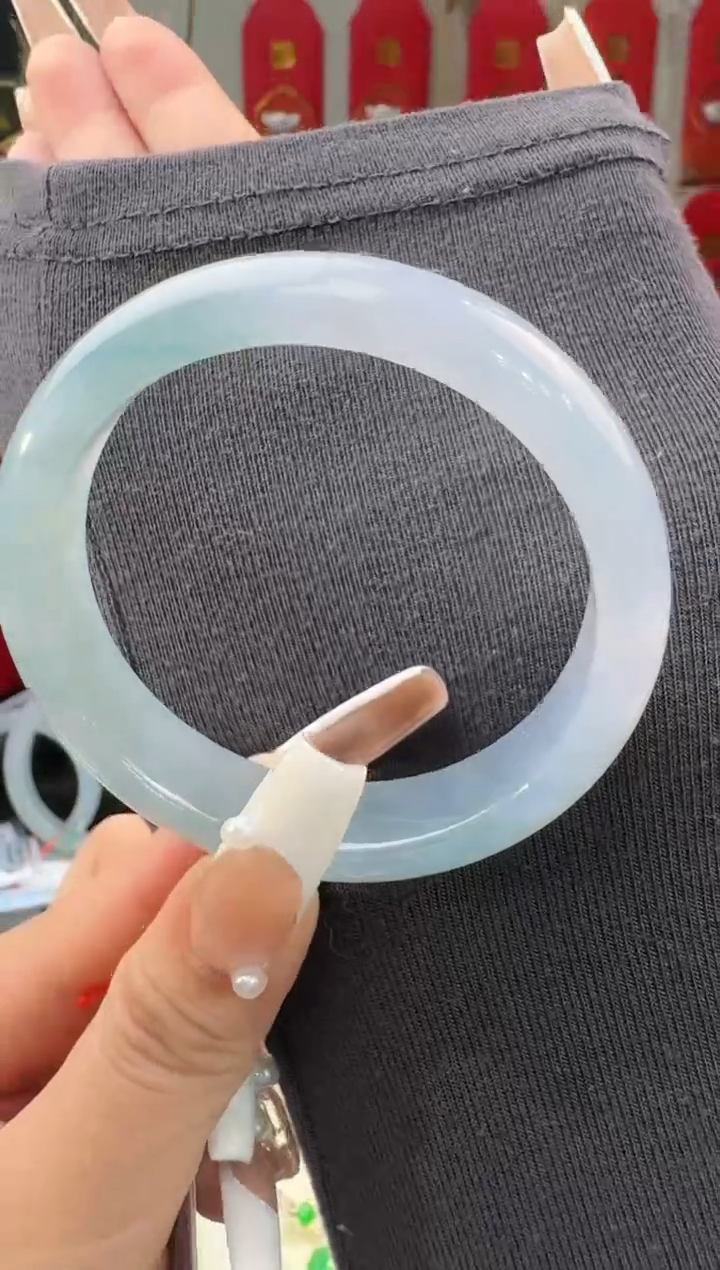 【闪购商品】翡翠手镯未镶嵌手镯