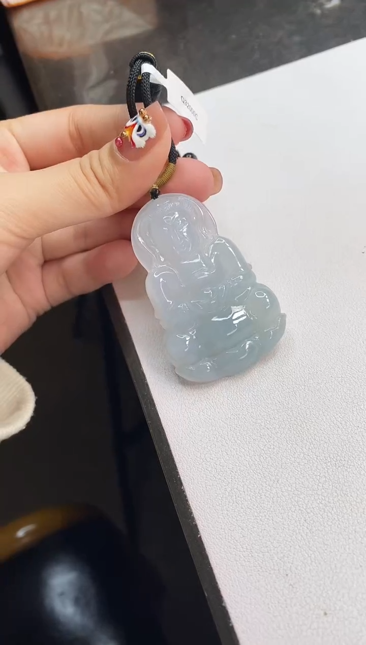 【闪购商品】翡翠颈饰未镶嵌观音