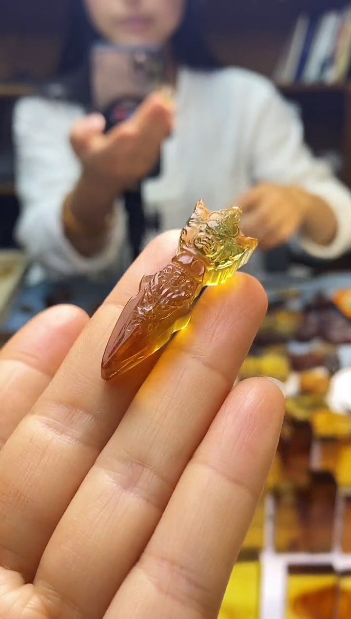 琥珀颈饰未镶嵌SN91-108（金刚杵）