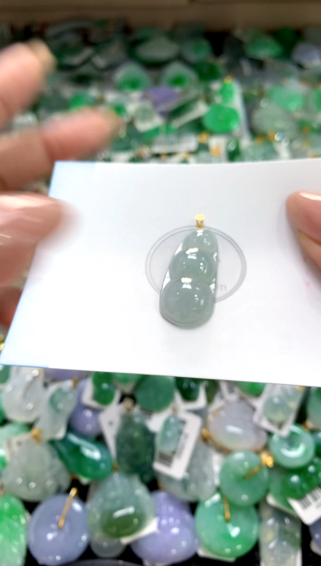 颈饰18K金镶嵌翡翠1111111111111111