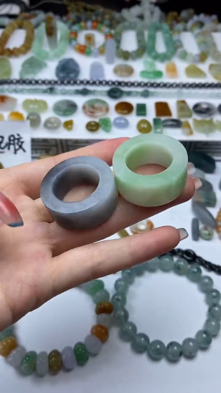 未镶嵌定制翡翠山*哥毛货定制不退不换