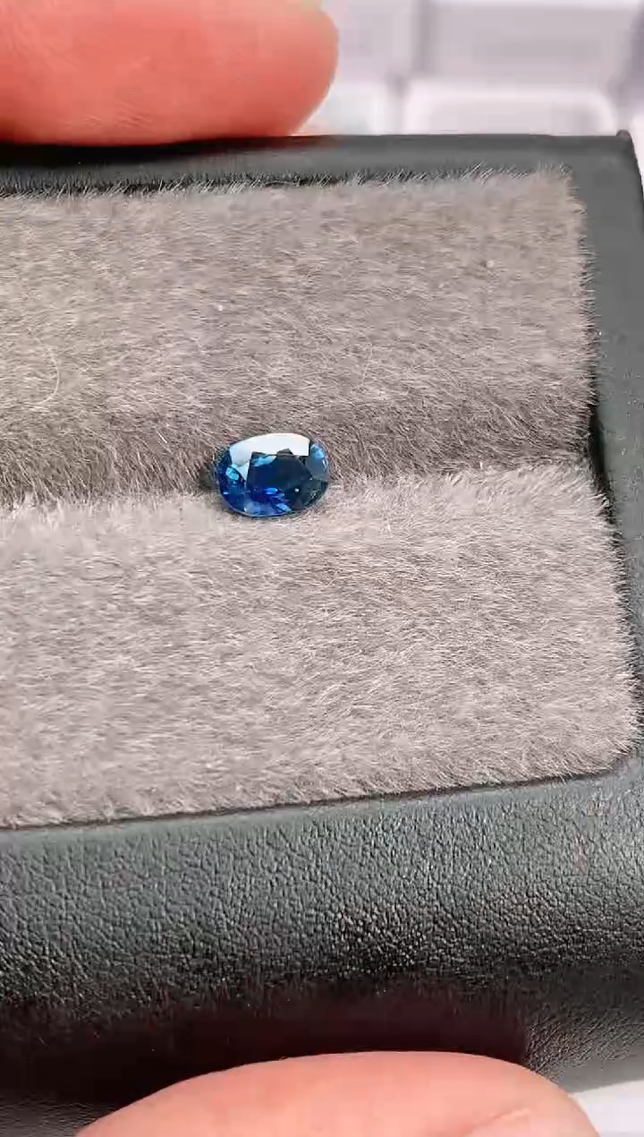 裸石蓝宝石1.01-3500天然皇家蓝蓝宝石