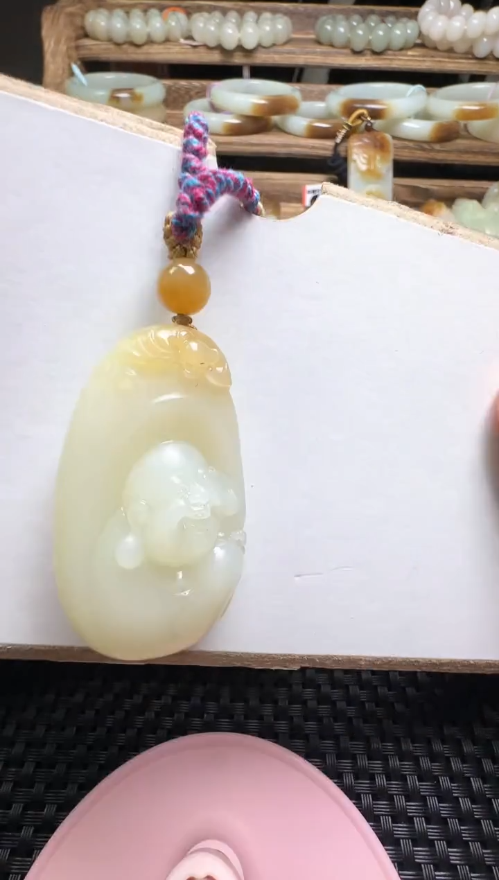 【闪购商品】和田玉颈饰未镶嵌新疆和田玉挂金山料