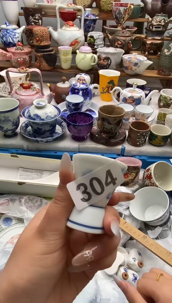 瓷片侯*鱼闪购名称 瓷片 柯*
