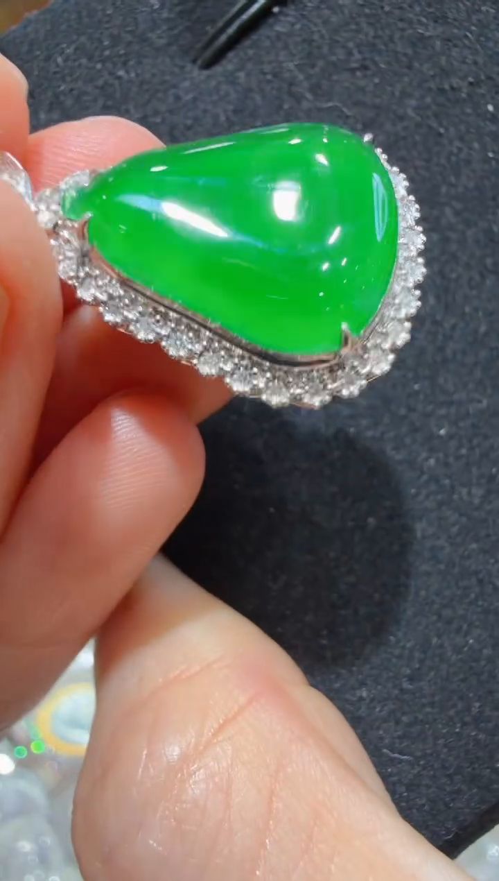 吊坠(不含链)18K金镶嵌翡翠多样性团购发一件