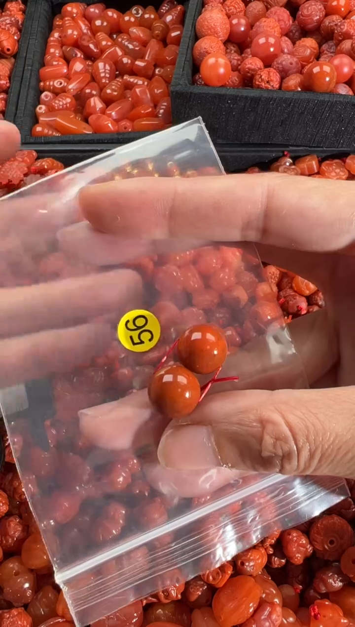 【闪购商品】南红玛瑙颈饰未镶嵌1