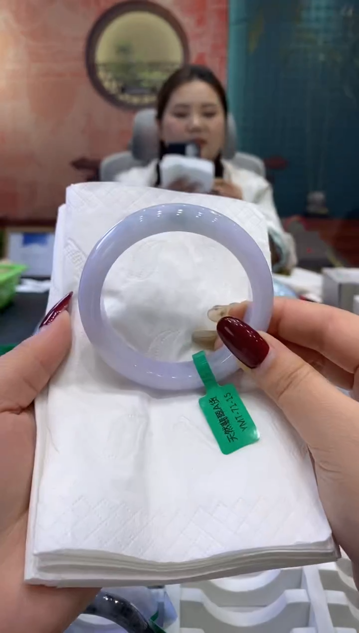 【闪购商品】翡翠手镯未镶嵌多人0008366