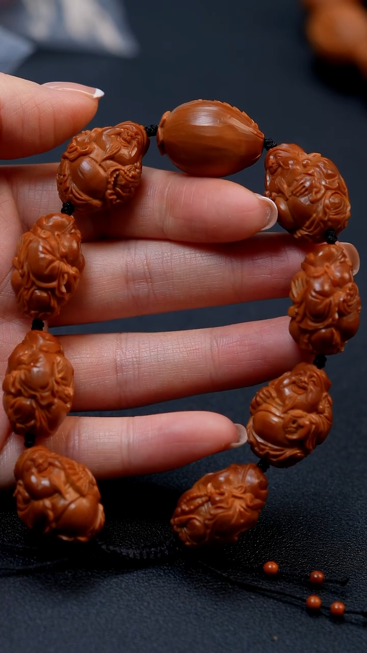 【闪购商品】橄榄核手串八大财神1.8