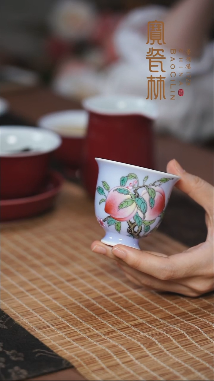 S***y梦幻紫粉彩蜜桃小金钟杯