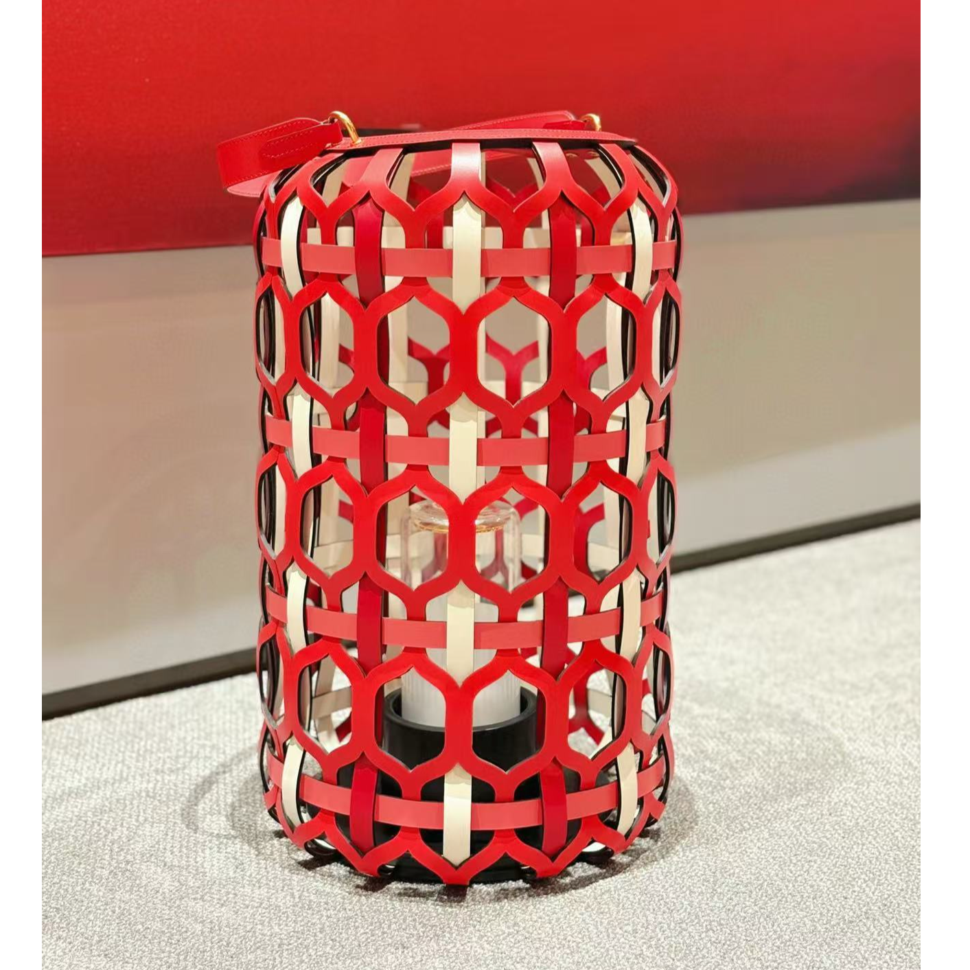 99新 LouisVuitton/路易威登 老佛爷 编织镂空手提灯