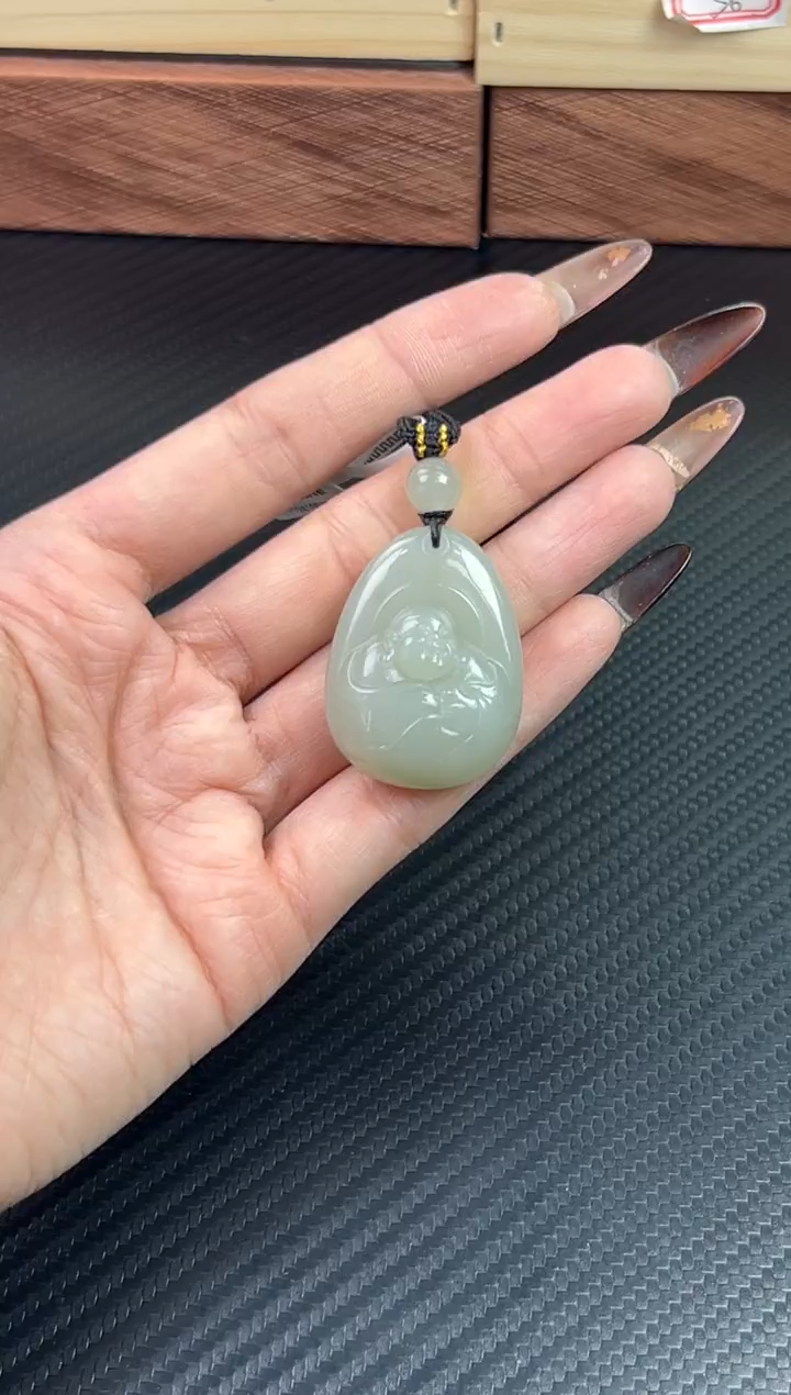 吊坠(赠链)未镶嵌和田玉且末近矿微色差