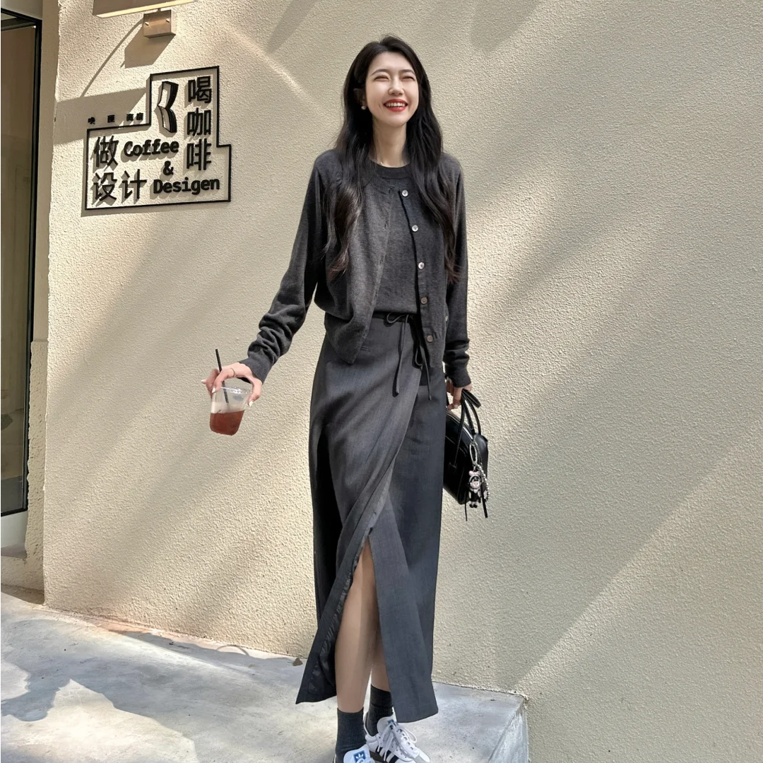 【洋洋】长袖复古冬季针织圆领高腰开叉毛针织衫套装常规款秋冬