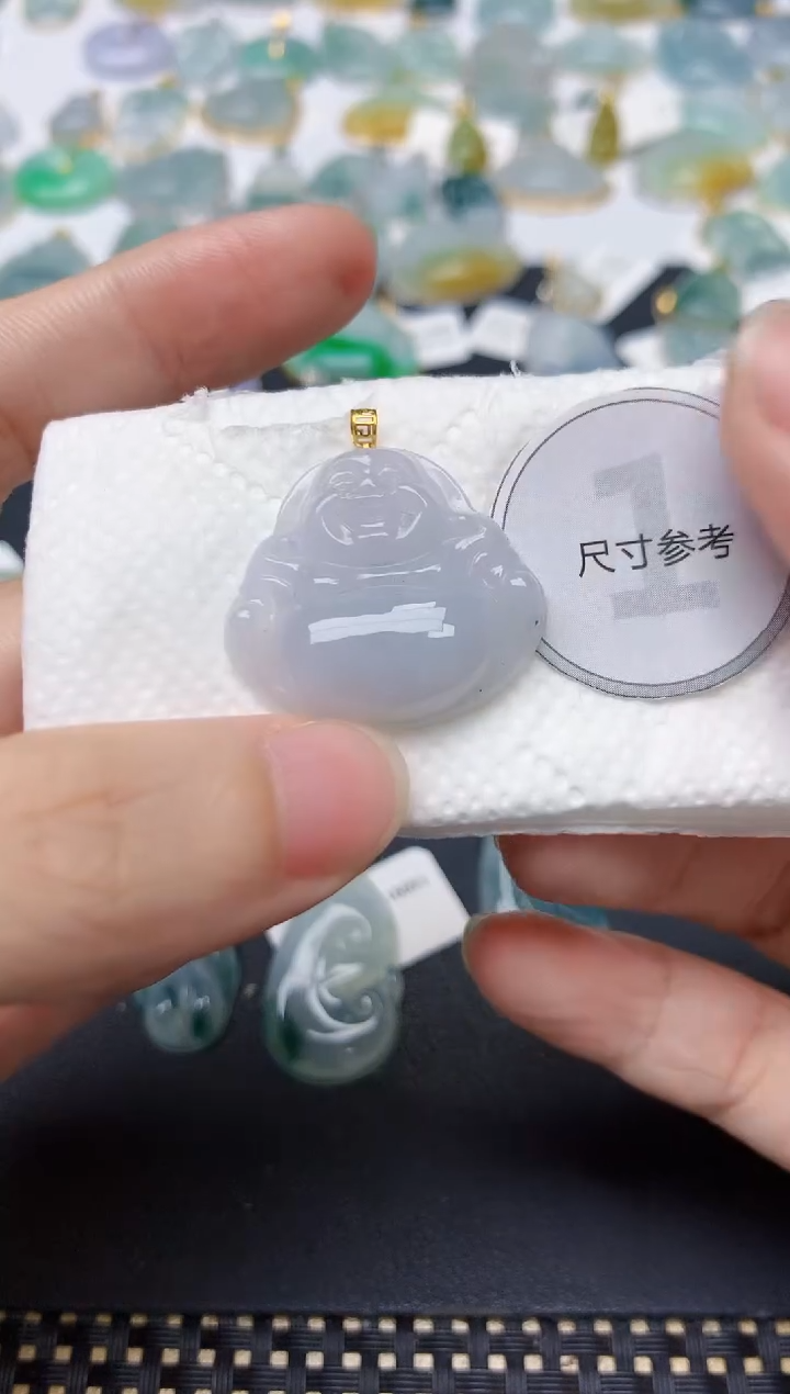 翡翠18K金镶嵌颈饰天然缅甸A货翡翠