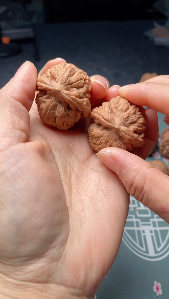 把件文玩核桃w329  莲花 38尺