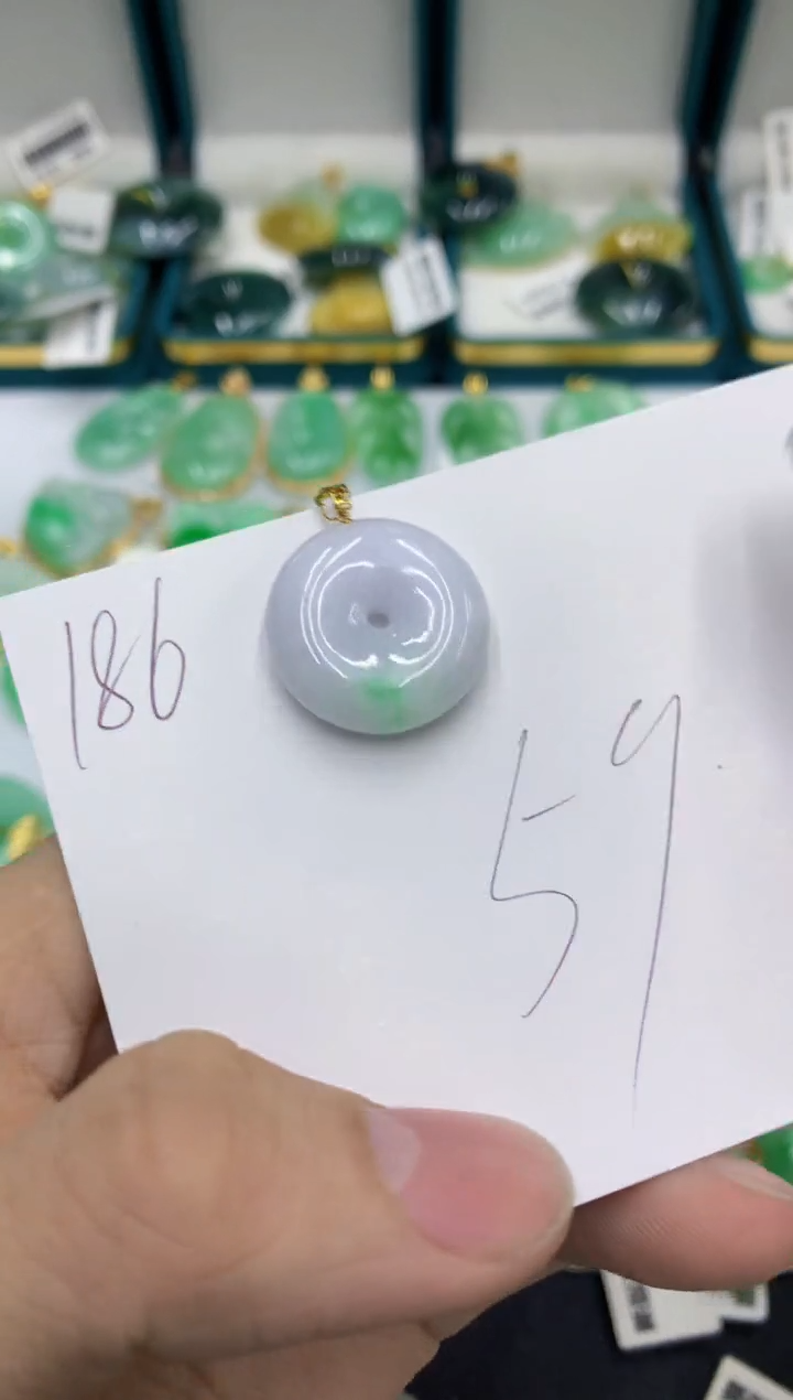 【闪购商品】翡翠颈饰18K金镶嵌号链接11111