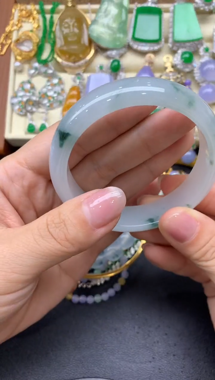 【闪购商品】翡翠手镯未镶嵌384中国好珍宝