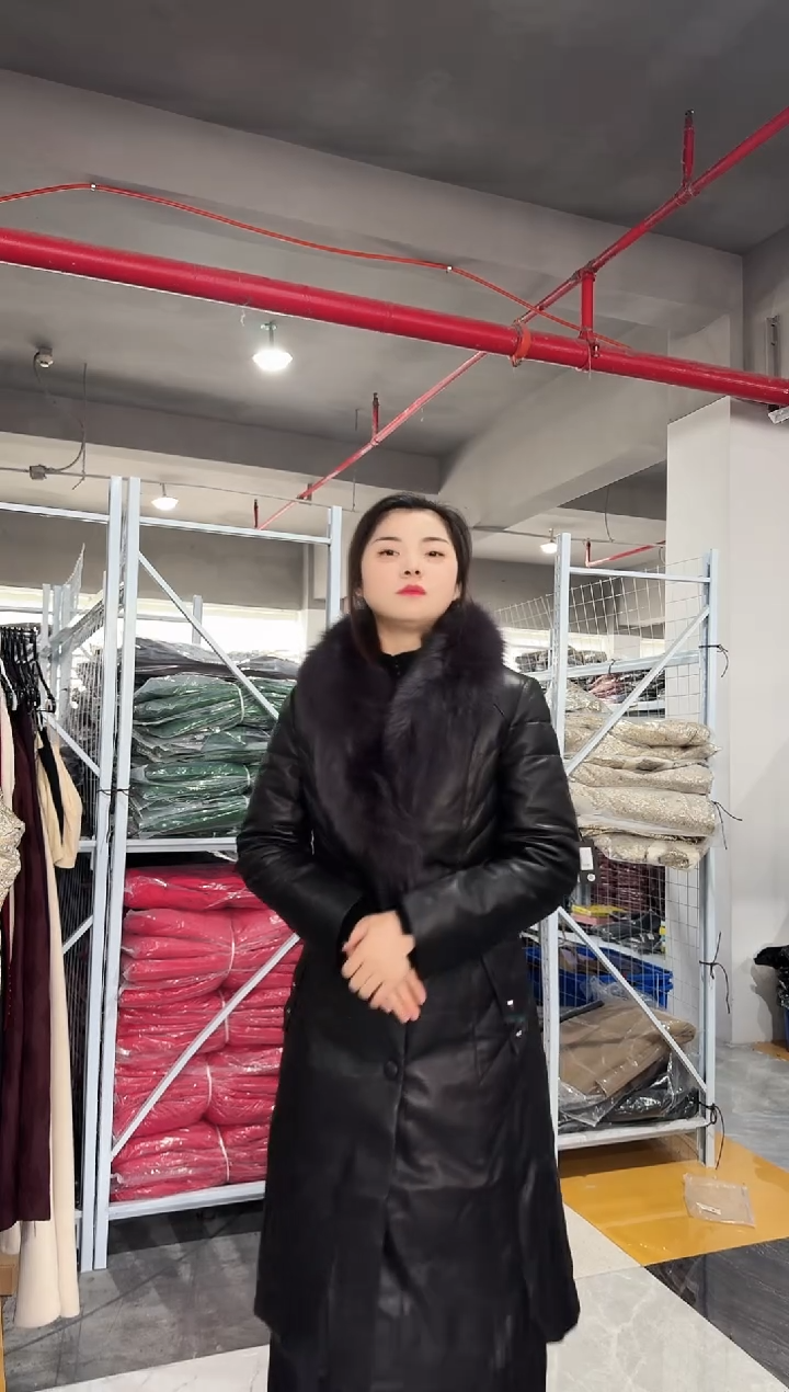 大毛领 绵羊皮羽绒服
