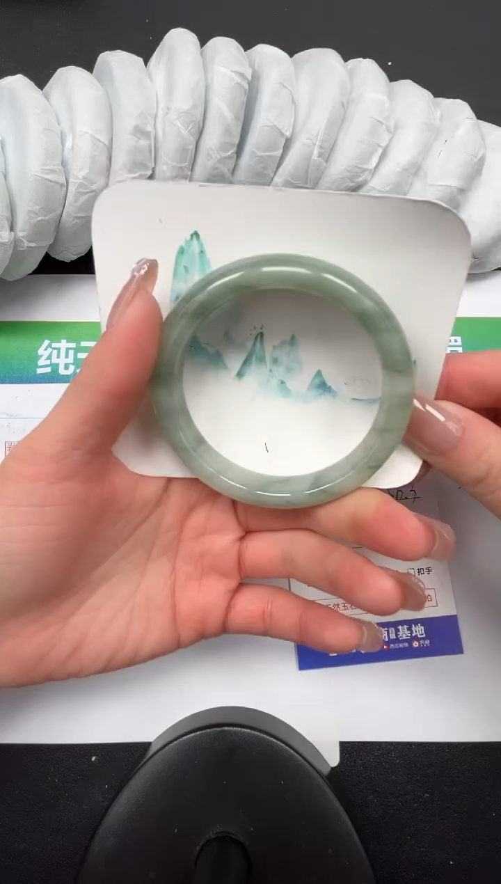 【闪购商品】石英质玉手镯未镶嵌150-56.3