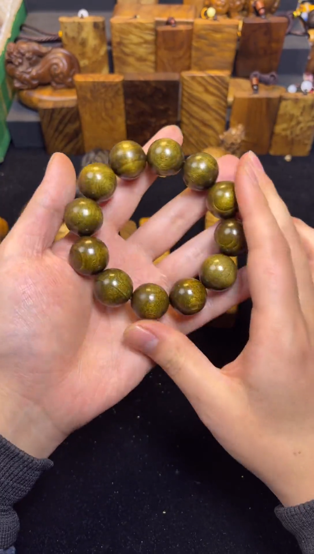 【闪购商品】楠木（金丝楠）其他2.0翡翠绿手串239