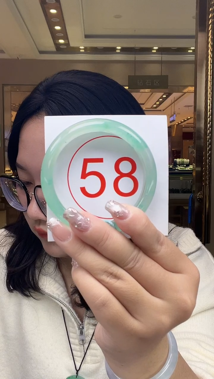 未镶嵌手镯石英质玉15