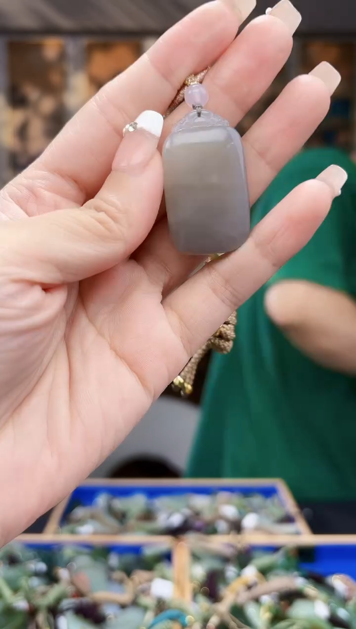 和田玉未镶嵌挂件拍一发一