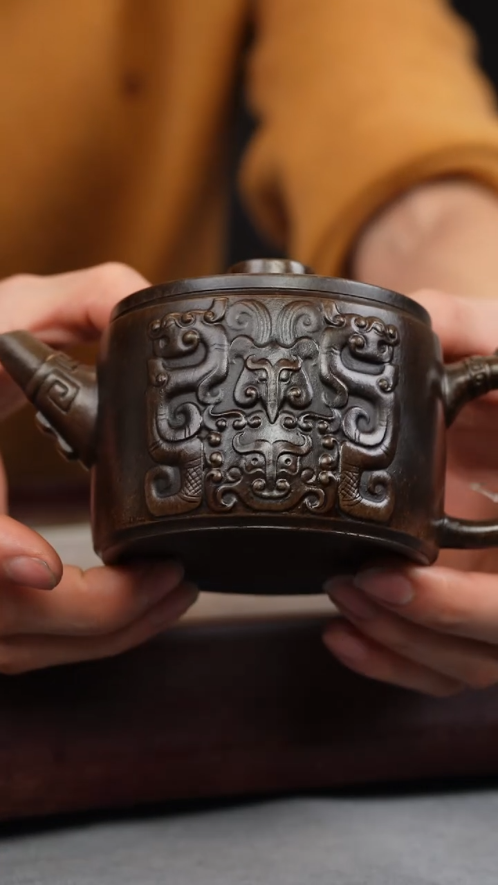 【闪购商品】紫砂茶壶古铜泥 青铜纹汉瓦 刻绘