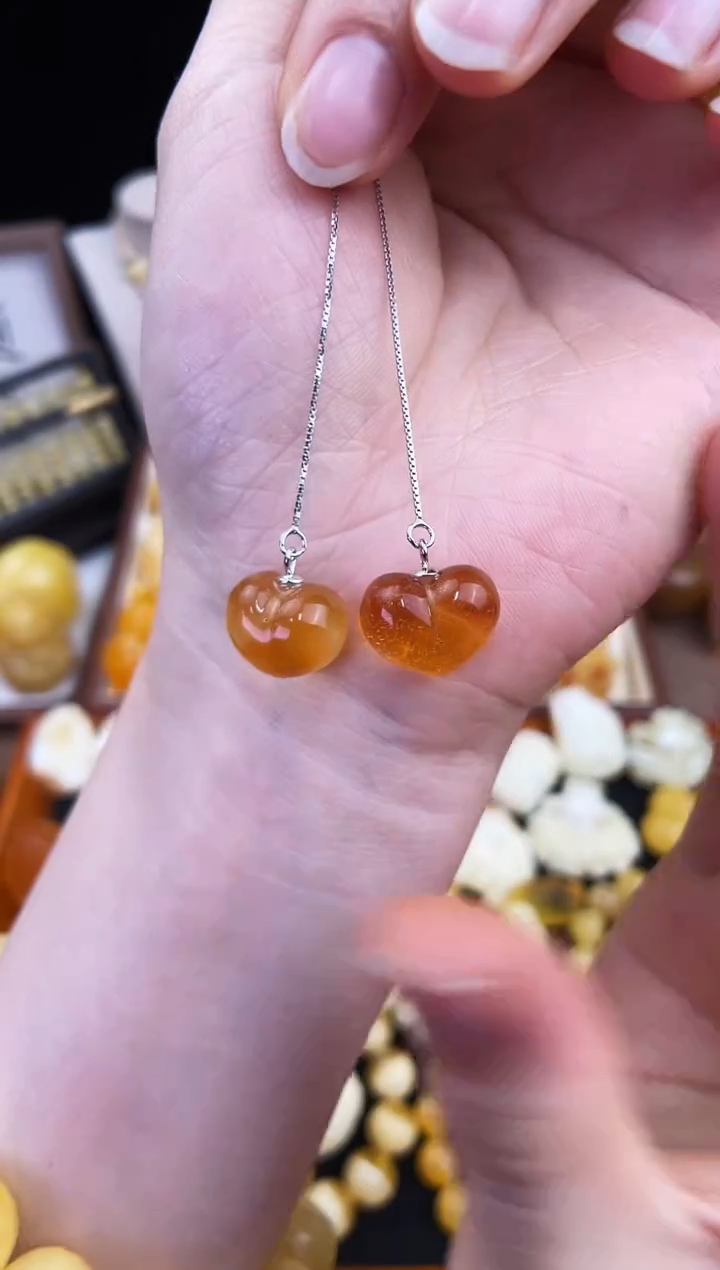 琥珀未镶嵌珠宝奇石柒月