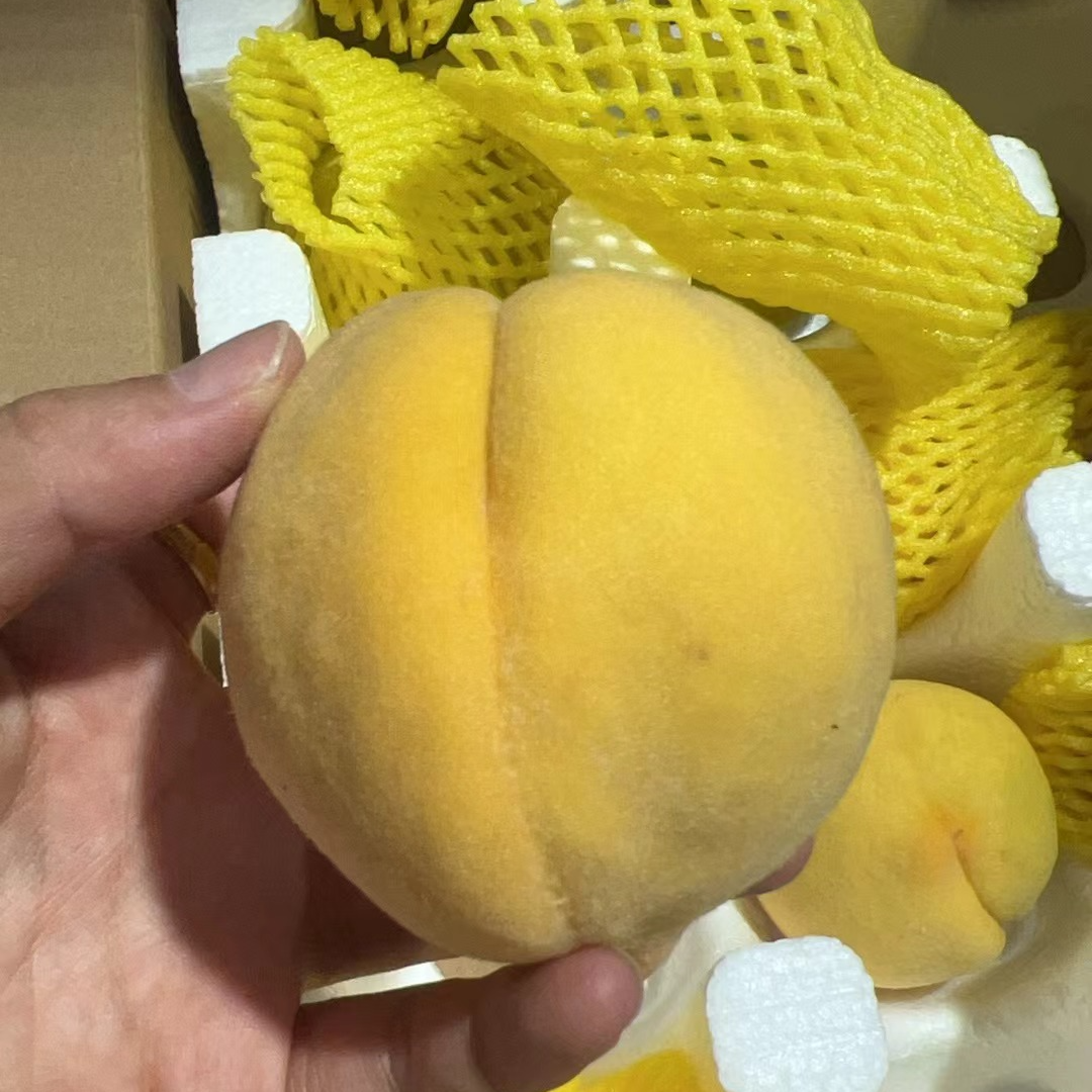 黄桃 大别山平湖老乡黄桃净重带箱4斤（净重3.5斤）