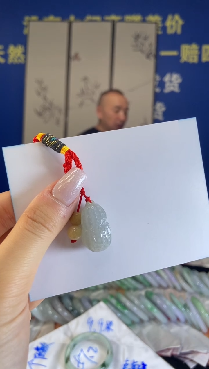 颈饰未镶嵌翡翠翡翠吊坠多样发一3