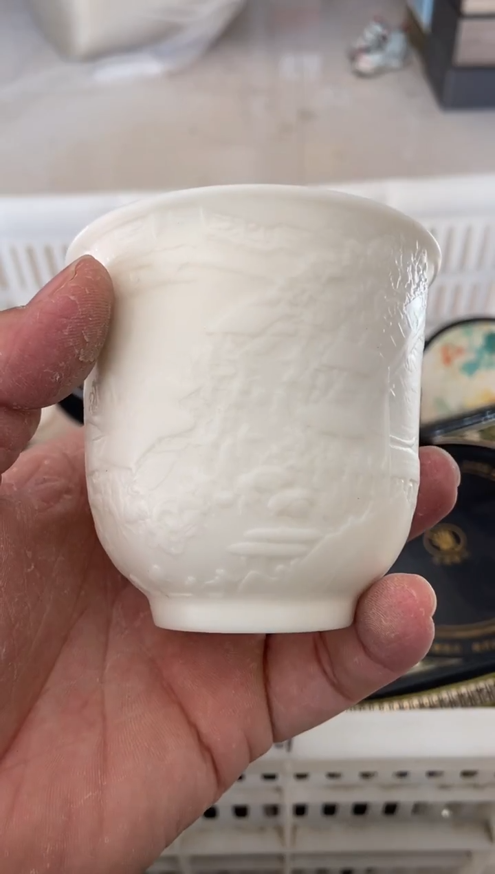 杯无运费险有瑕疵的摄影的产品有使用过的痕迹有点脏介意勿拍