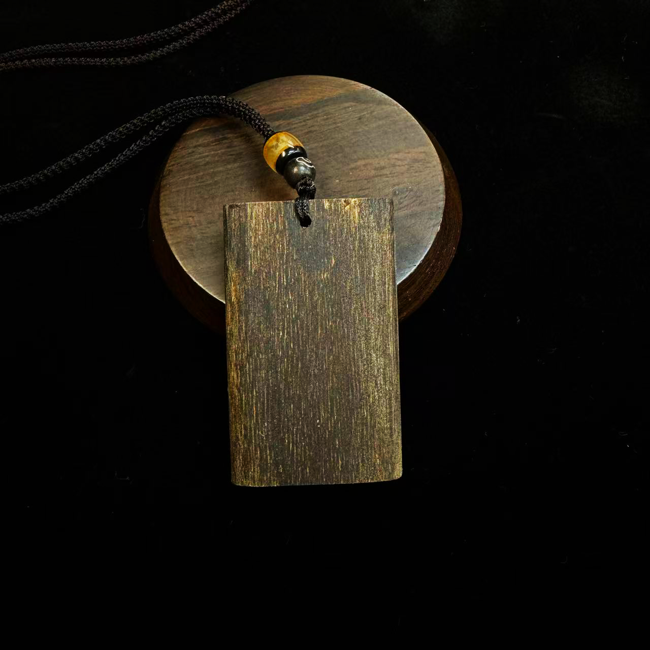 沉香【达德二号】沉水级南丫岛紫棋奇楠树心油无事牌 多样性发其一