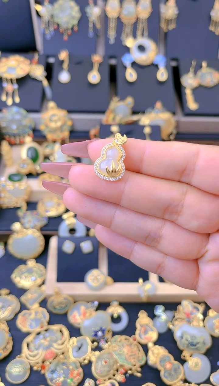 【闪购商品】和田玉吊坠银S925镀金镶嵌竹节葫芦吊坠